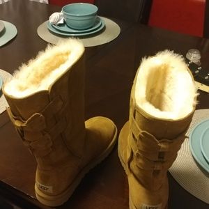 Meet your Posher, Laugenia